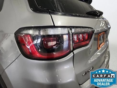 Used 2023 Jeep Compass Trailhawk AWD/4WD image 33