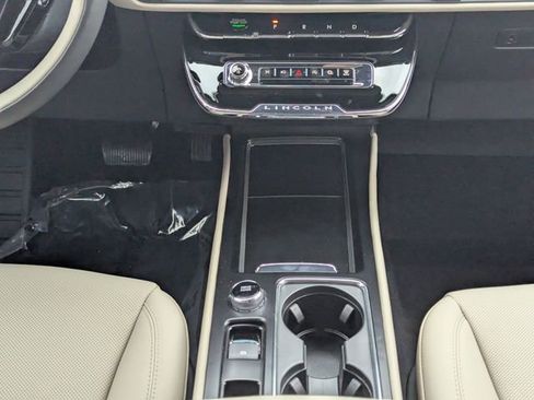 New 2026 Lincoln Corsair Reserve AWD/4WD image 17