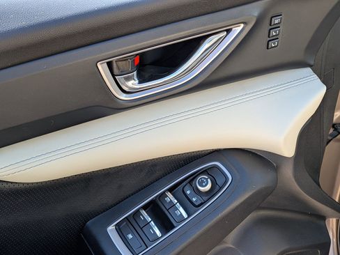 Certified 2022 Subaru Ascent Limited w/ Technology Package image 9