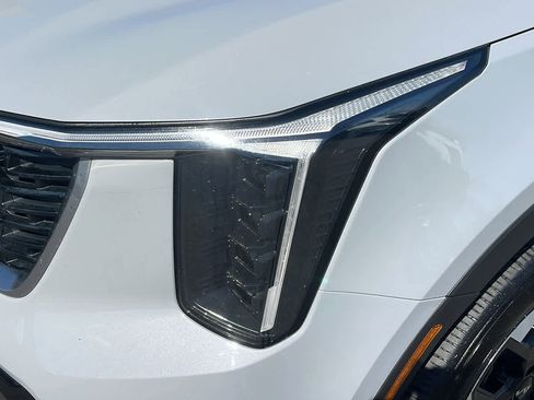 Used 2025 Kia Sorento S AWD/4WD image 9