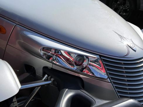 Used 2000 Plymouth Prowler RWD image 9