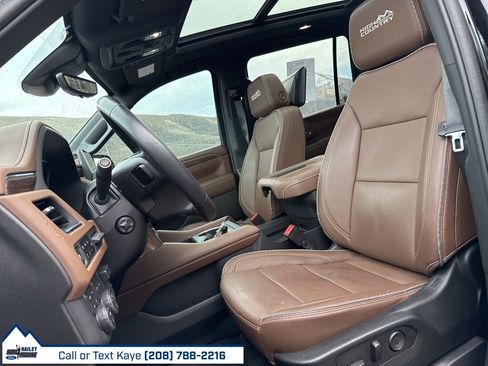 Used 2024 Chevrolet Suburban High Country w/ Advanced Technology Package image 16