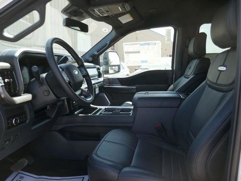 New 2026 Ford F250 Platinum w/ Tremor Off-Road Package image 15