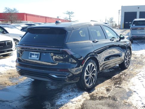 New 2026 Lincoln Nautilus Reserve image 4