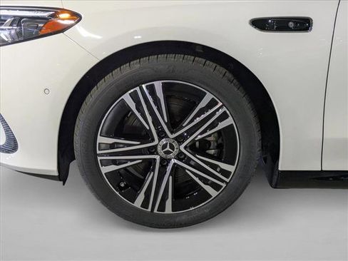 New 2026 Mercedes-Benz CLA 250+ image 9