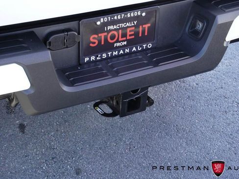 Used 2024 Toyota Tacoma TRD Off-Road image 4