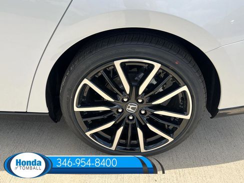 New 2026 Honda Accord Hybrid Touring image 17