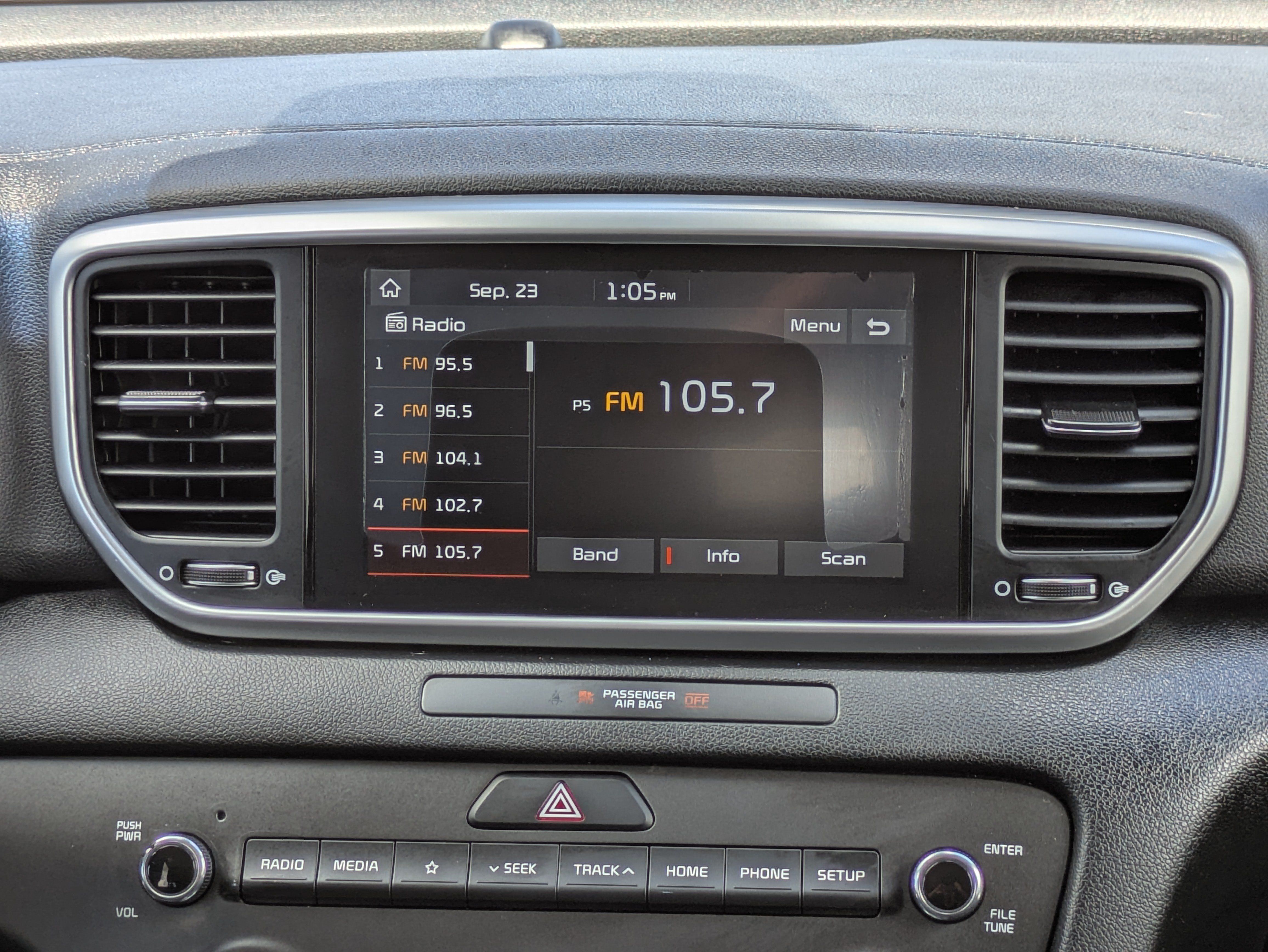 Used 2020 Kia Sportage LX FWD image 18
