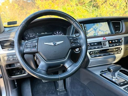 Used 2018 Genesis G80 3.8 w/ Option Group 03 image 33