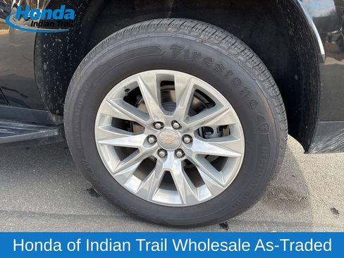 Used 2024 Chevrolet Suburban Premier image 12