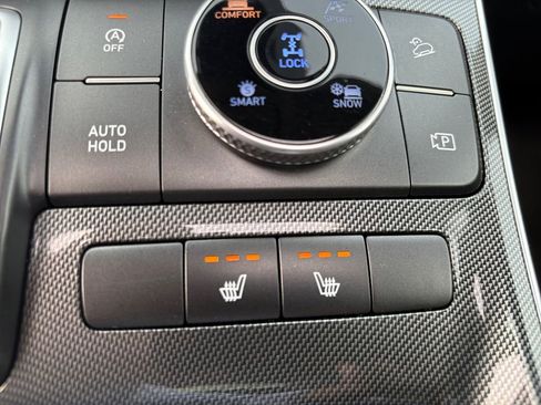 Used 2023 Hyundai Santa Fe SEL w/ Premium Package image 4