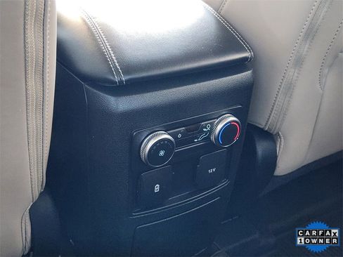 Used 2022 Ford Explorer XLT w/ Equipment Group 202A image 31