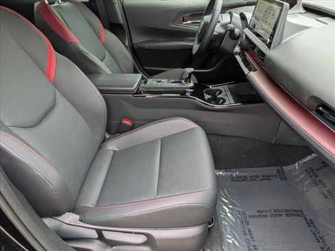 Used 2026 Toyota Prius Plug-In Hybrid FWD image 19