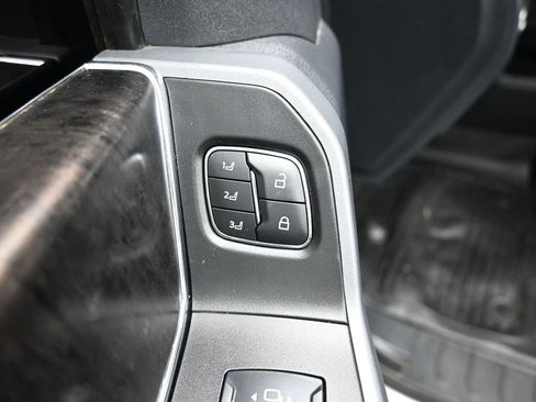 Used 2024 Ford F350 Lariat image 7