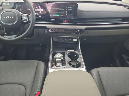 New 2026 Kia Carnival EX FWD image 15