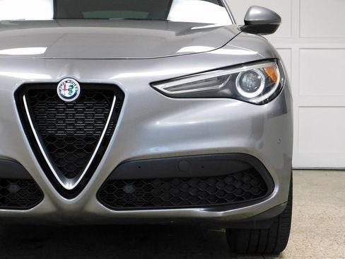 Used 2019 Alfa Romeo Stelvio Ti Sport AWD/4WD image 17