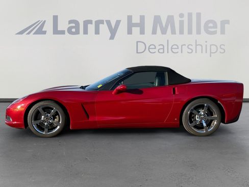 Used 2009 Chevrolet Corvette Convertible w/ Preferred Equipment Group image 3