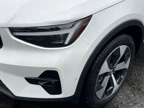 New 2026 Volvo XC40 B5 Plus w/ Protection Package Premier image 7
