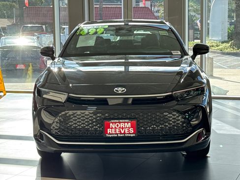 New 2026 Toyota Crown XLE image 4