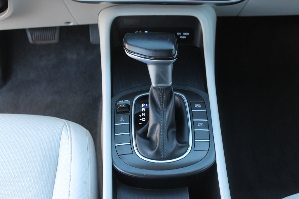Used 2025 Hyundai Kona SEL AWD/4WD image 20