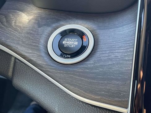 New 2025 Jeep Grand Cherokee Limited image 7