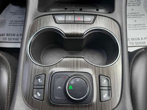 Used 2021 GMC Acadia SLT w/ Elevation Edition FWD image 40
