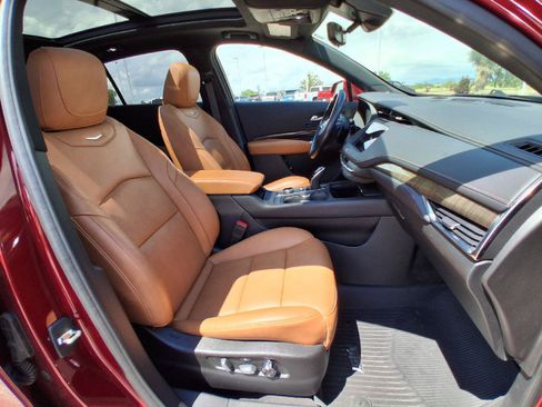 Used 2020 Cadillac XT4 Sport AWD/4WD image 26