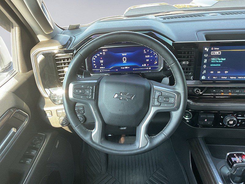 Used 2024 Chevrolet Silverado 1500 LT Trail Boss w/ Convenience Package II AWD/4WD image 14