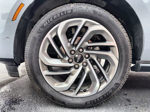 Used 2025 Lincoln Navigator L Reserve AWD/4WD image 19