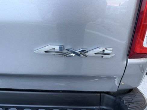 Used 2022 RAM 1500 Big Horn AWD/4WD image 16