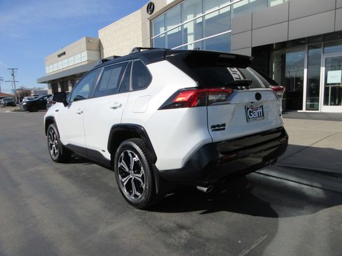 Used 2023 Toyota RAV4 XSE w/ Weather Package image 7