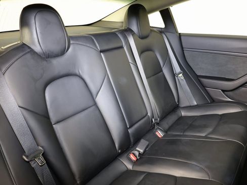 Used 2020 Tesla Model 3 Performance image 34