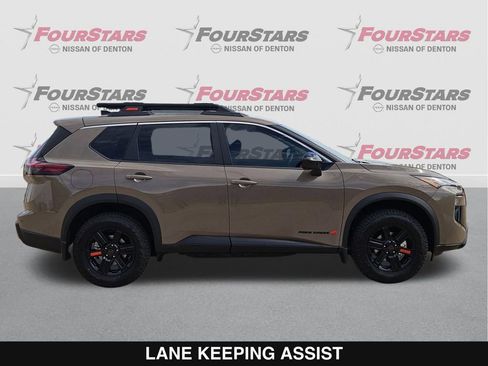 New 2026 Nissan Rogue SV AWD/4WD image 3