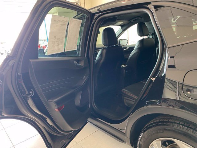 Used 2025 Ford Escape ST-Line FWD image 15