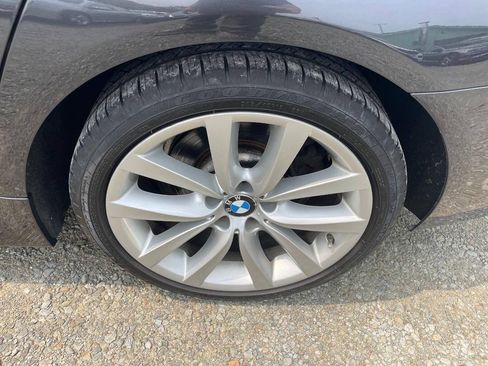 Used 2011 BMW 535i xDrive Sedan AWD/4WD image 29