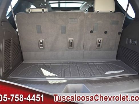 Used 2021 Chevrolet Tahoe LT w/ LT Signature Package RWD image 10