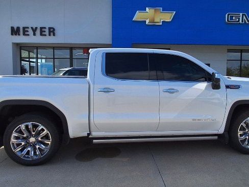 Used 2022 GMC Sierra 1500 Denali w/ Denali Reserve Package image 1