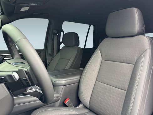 Used 2025 Chevrolet Tahoe LS RWD image 27
