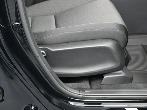 New 2026 Honda CR-V LX image 10