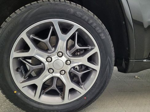 Used 2021 Jeep Grand Cherokee Overland AWD/4WD image 31