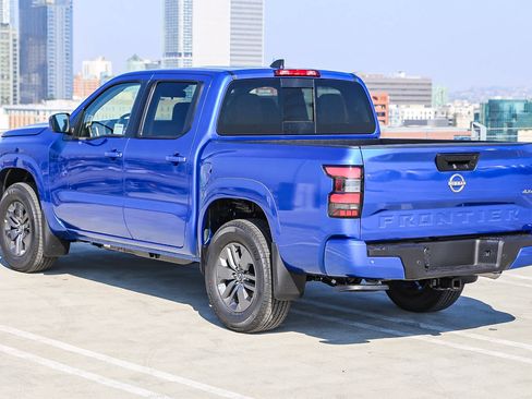New 2026 Nissan Frontier SV w/ Tow Package AWD/4WD image 8