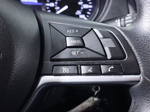 Used 2021 Nissan Rogue Sport S image 14