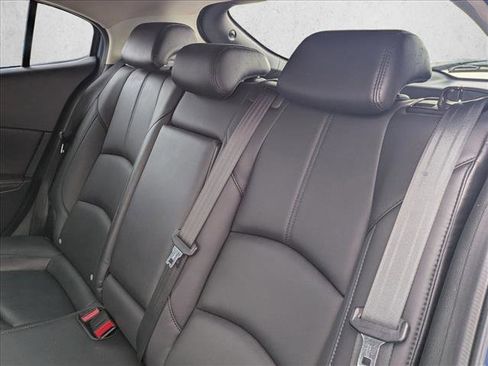 Used 2017 MAZDA MAZDA3 Touring image 14