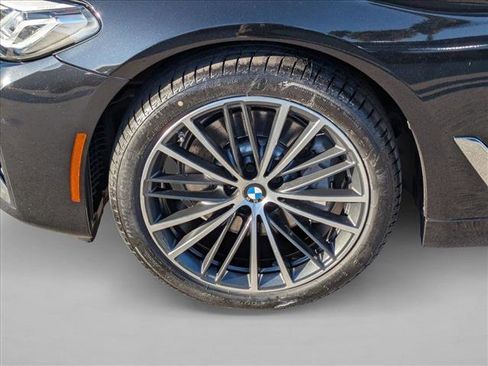 Used 2023 BMW 530i w/ Convenience Package image 25