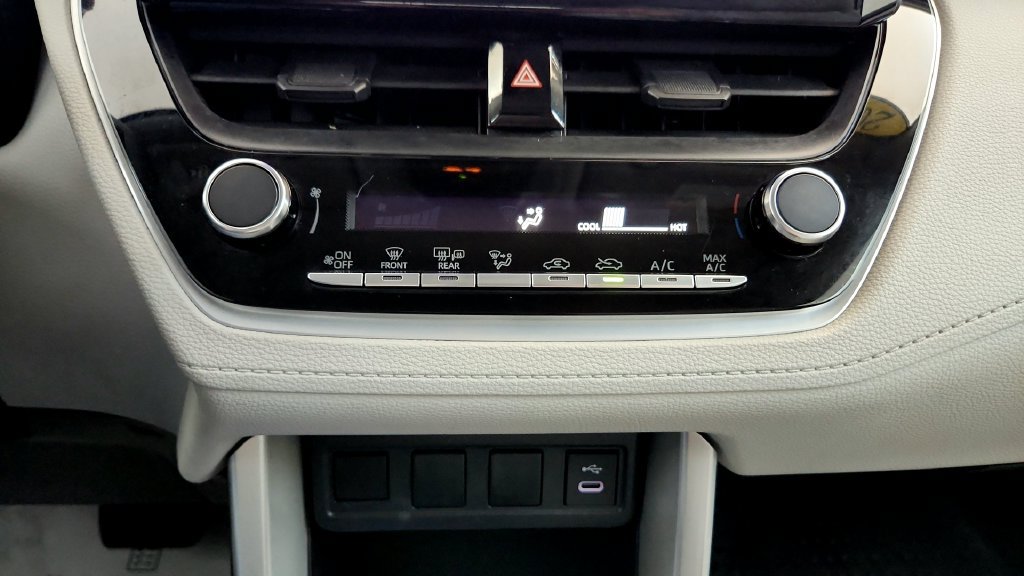 Certified 2024 Toyota Corolla Cross L AWD/4WD image 30