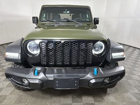 Used 2023 Jeep Wrangler Unlimited w/ 8.4" Radio Group AWD/4WD image 8