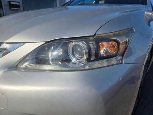 Used 2013 Lexus CT 200h w/ Premium Pkg w/Backup Camera FWD image 28