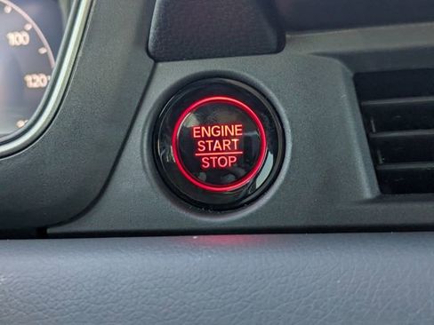 Used 2025 Honda Pilot Elite image 33