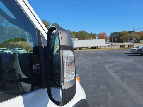 Used 2025 RAM ProMaster 2500 w/ Convenience Group image 33