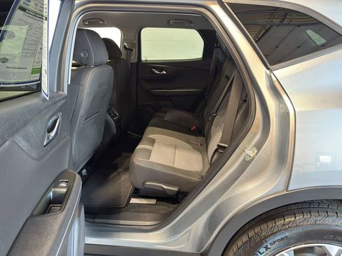 Used 2025 Chevrolet Blazer LT image 13